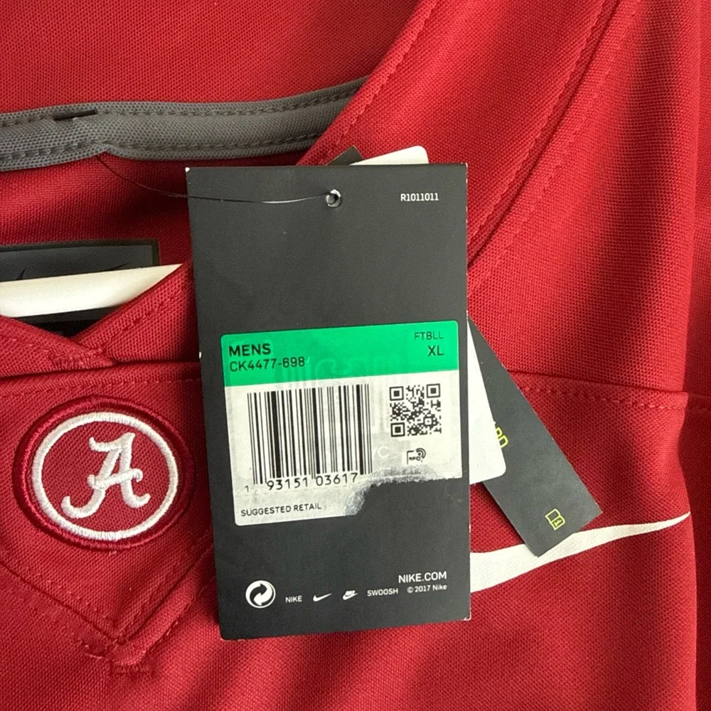 Nike Red and White Men's Jersey - Picture 6 of 7